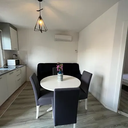 Cubela Apartament Orebić